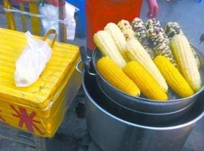 黑龙江姐俩创业卖玉米，从失败到成功历尽艰难，最终赚了大钱(1)