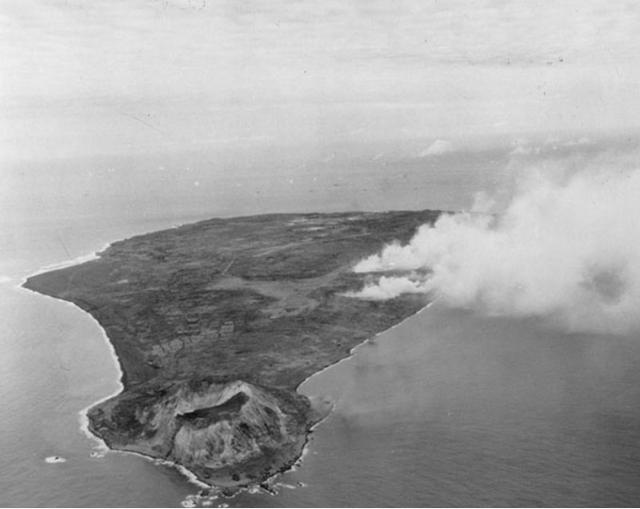 硫磺岛战役日军要塞让美军损失惨重？美军自己的判断失误也很重要