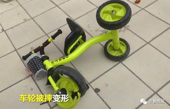 天降锅碗瓢盆自行车，济南一小区22楼花式抛物