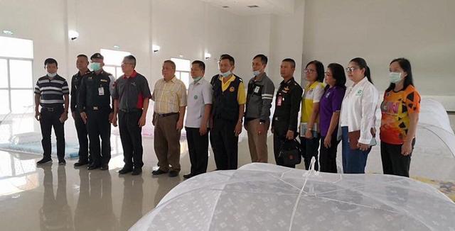 新冠病毒肆虐全球 印度惊现泡牛屎疗法 网友惊叹