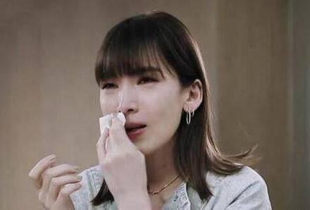 陈若仪上节目又哭了，长期被林志颖保护着，她缺少了什么