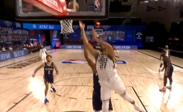 【影片】時隔141天NBA回歸！Gobert投中復賽首個進球，第一時間沖上熱搜榜！-黑特籃球-NBA新聞影音圖片分享社區