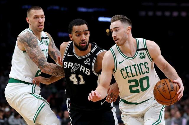 見過嗎？MVP級的輔助，曾擺上貨架2年沒人要，如今引聯盟哄搶