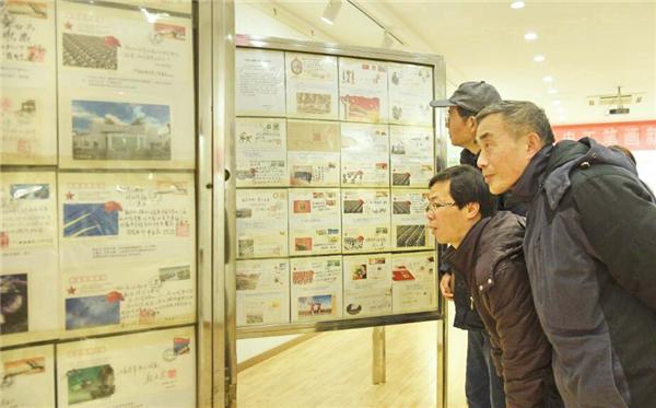 40年前，一位邮票员没完成销售任务，自己买下15版猴票，如今怎样