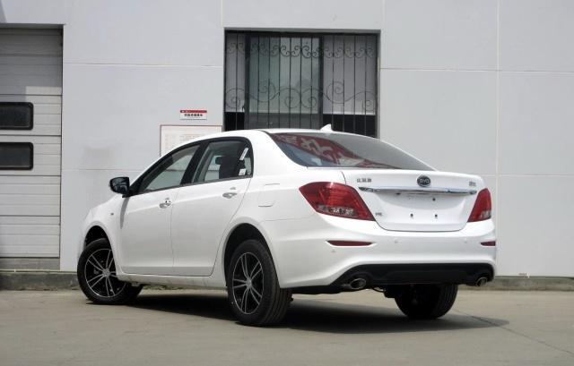 还买啥艾瑞泽5？老牌神车5万起，油耗6.5L加92油，