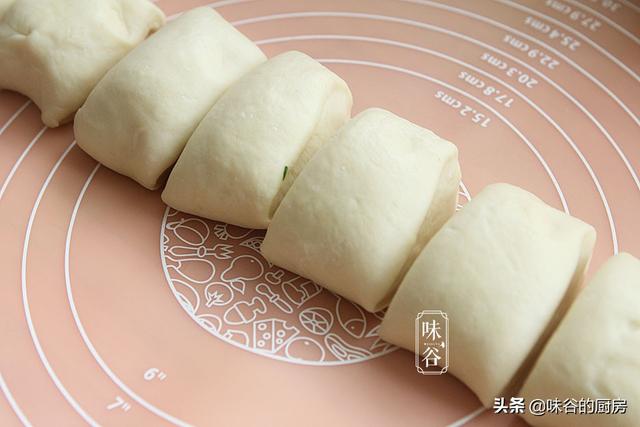 包子馒头靠边站，早餐就馋这美味，外酥内软，天天吃不腻，太香了