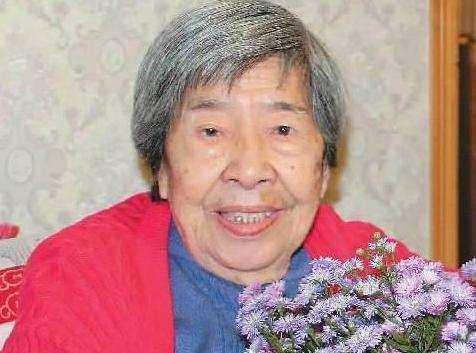 六旬老妇隐居深山数年，身份被曝光后，文化部