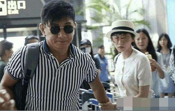 吴奇隆近期参加综艺，发胖身材不见了，录制综艺状态超好！