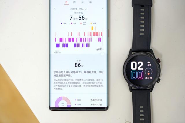 鸡蛋碰石头？荣耀MagicWatch 2对比Apple Watch Series