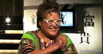 周星馳的“烈火奶奶”，卻是宅男女神，62歲被曝仍是單身成這樣