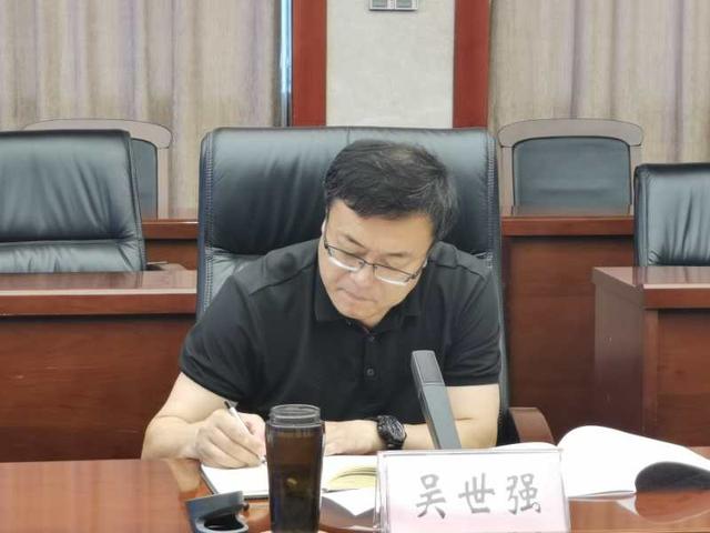 奋力推动乡村振兴走在前列丨河东区召开加快推进乡村振兴“三步走”部署座谈会