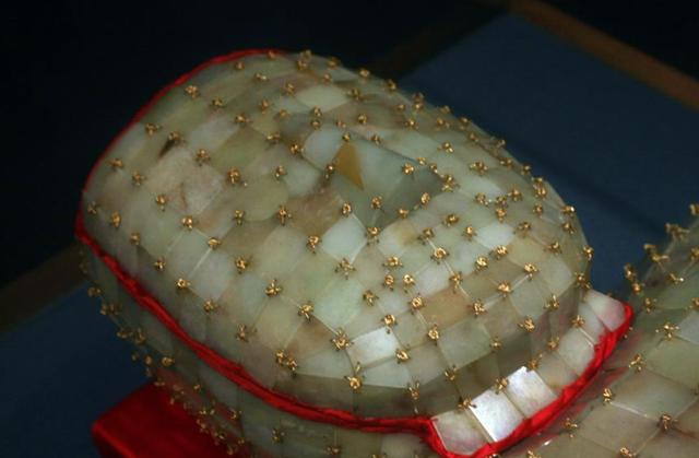 汉朝最值钱的陪葬品，专家估价24亿，为何盗墓贼却不敢全拿走？