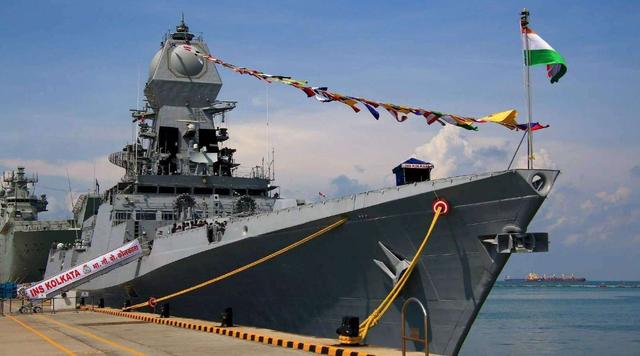 印度派军舰撤侨还收费？每人收费10万卢比，大批