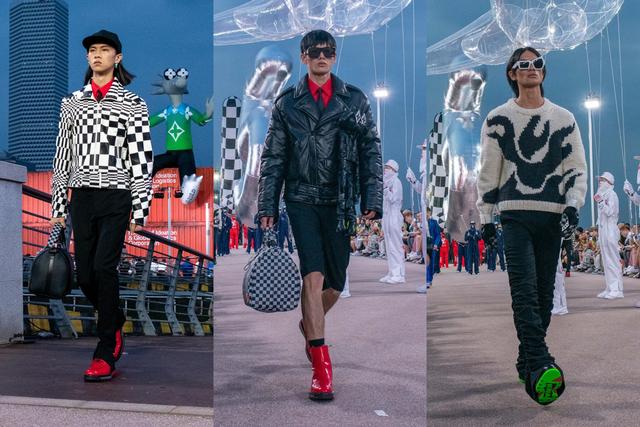 回应|吴亦凡回应背玩偶走秀太累 全程黑脸走秀网友宝宝心里苦