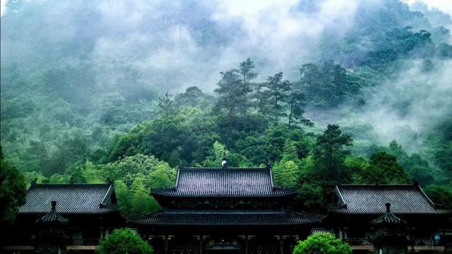 经典丨君信不足于下，下则应之以不信