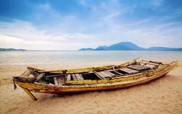 人均500元！这座有海有羊有草原的小城，随手一拍尽显异国风情