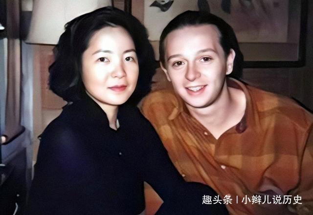 邓丽君在泰国死亡现场：遗体脸上有巴掌印，法籍小男友表现反常