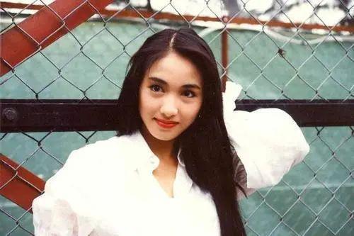 14岁出道，嫁给大15岁的“残疾”富豪，黎姿的传奇人生