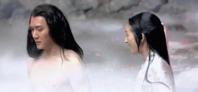 盘点那些比男人还会撩的女扮男装角色，网友：不掰弯不要钱