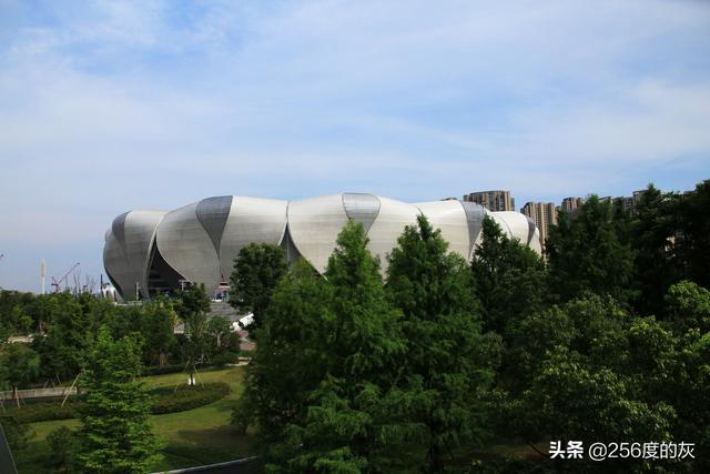 杭州奥体白莲花的首场演唱会，组图欣赏一下现在的杭州奥体