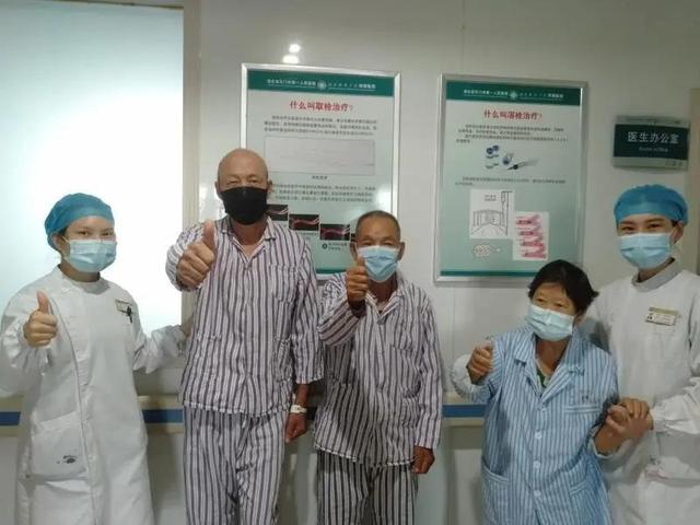 湖北天门：三位老人共庆“捡回一条命”，只因家人做对一件事…