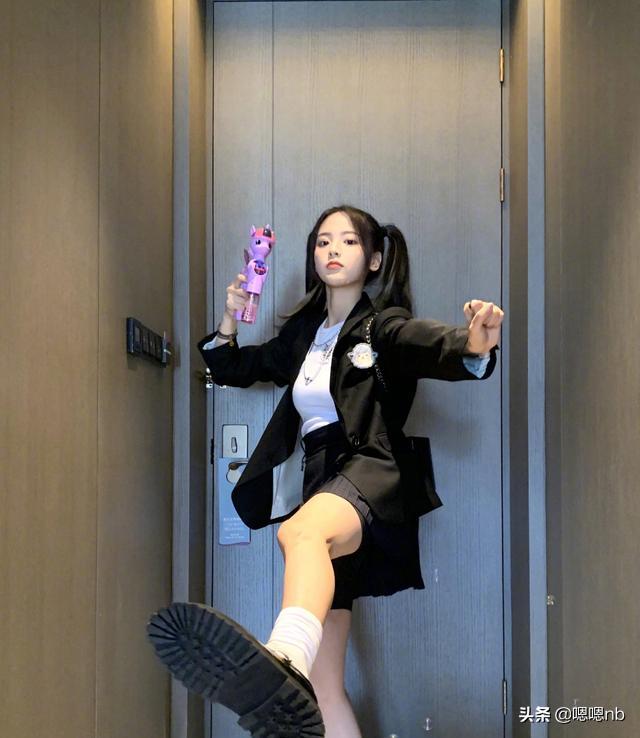 火箭少女6月23日正式解散，杨超越成立个人工作室，差距明显了