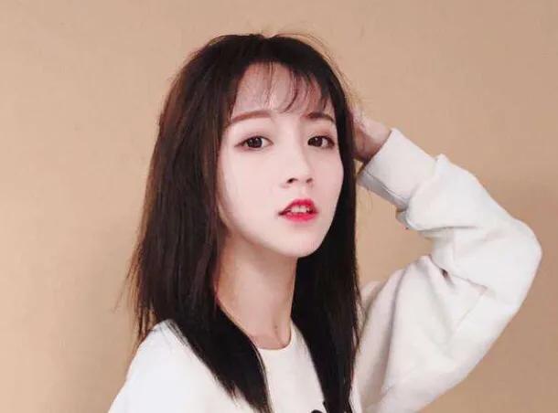 曾经红极一时的“抖音一姐”现状曝光，衣着寒