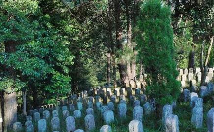 永久跪在我国土地上的日本兵！日本多次要求拆