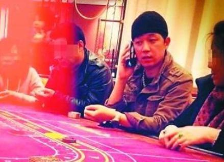 因出轨被骂“欲女”如今片约不断，是什么撑起了声名狼藉的董洁？