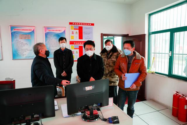 市人大常委会党组成员刘程华到济南新材料产业园区督导检查疫情防控工作