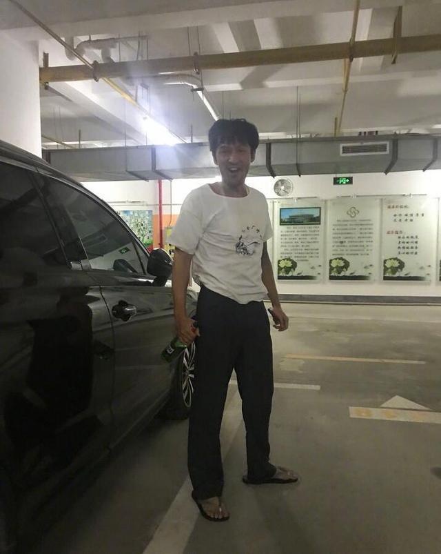 35岁后男星颜值大跌？陈冠希满脸黑斑，邓超像大爷，胡歌似流浪汉