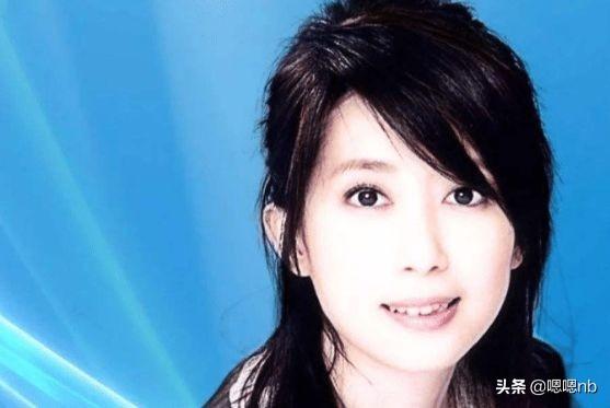 她巅峰时期红过周慧敏，离婚仍被前夫狂追，如今50岁依然美若少女