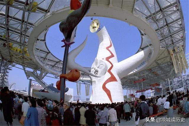 中国与日本皆带象牙球参加万国博览，一个艳压群芳，一个出尽洋相