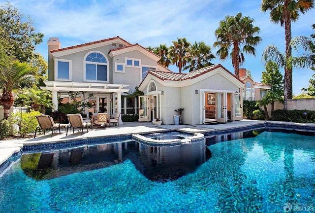 手握阿里巴巴1%股权，光利息就够买20辆法拉利