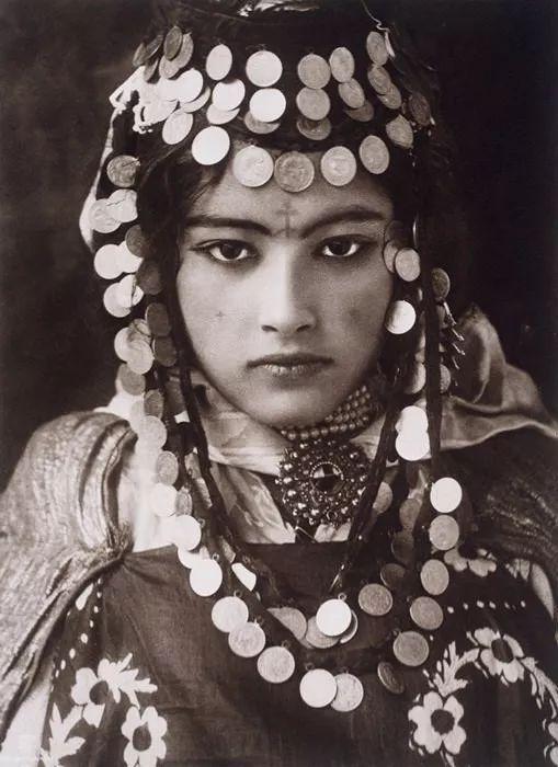 百年前世界各地美女照片，100%无美颜
