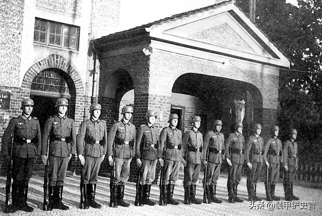 扛机枪徒步行军50公里，德国新兵这项训练放在今