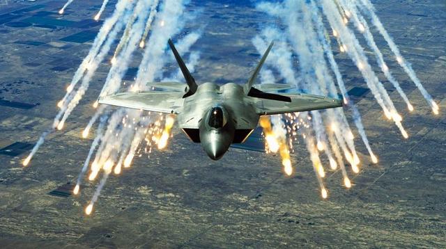 16年内摔了5架！F22只剩最后182架，未来可能还要