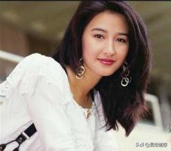 张家辉结婚17年后吐槽关咏荷：“她大部分时间不理我”网友：羡慕