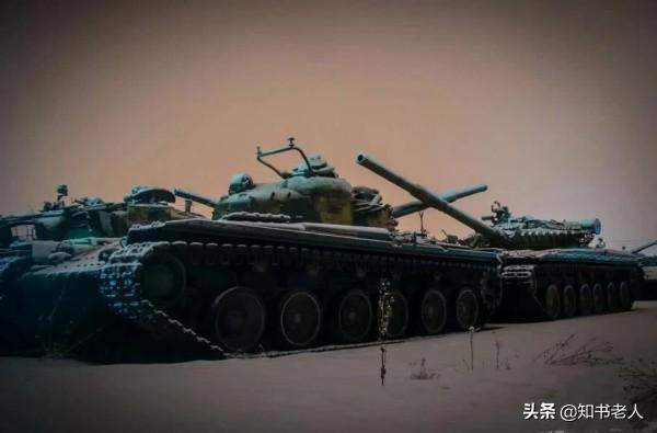 实拍俄罗斯坦克储备场，T-72全面保养，为何更先