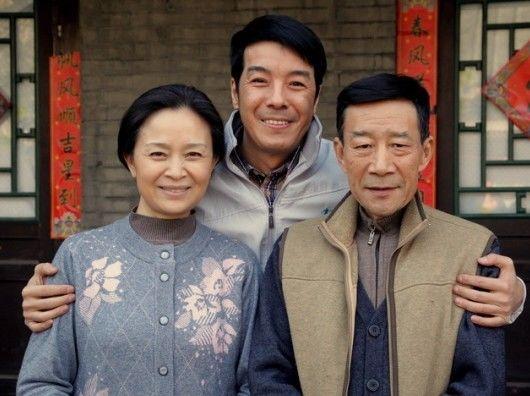 这是一位老戏骨，患病仍坚持拍戏，片酬还没有