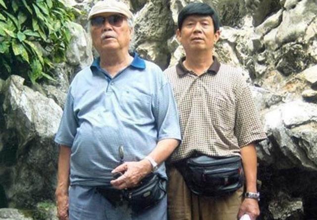 成龙的亲疏关系史：一个混迹街头的女儿，两个沿街乞讨的哥哥