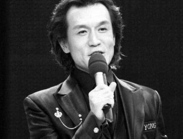 2018年，李咏客死异乡不愿回国，哈文含泪说出难