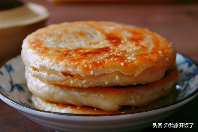 是什么神仙馅饼，连和面都省了？一口酥到掉渣，满嘴香，出锅必抢