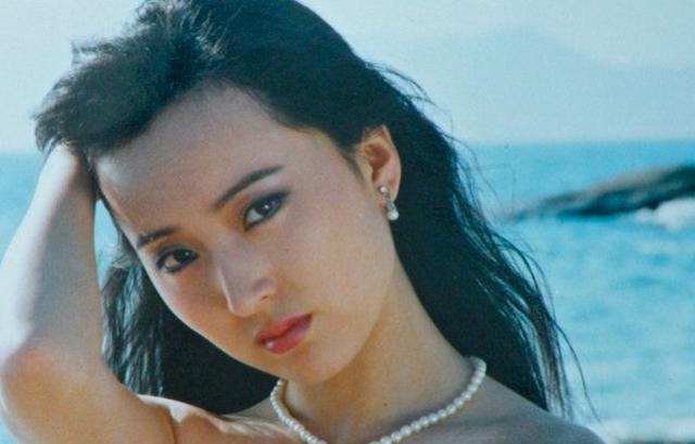 陈晓旭离世13年，当年陪她一同出家的痴情丈夫，如今还俗再娶了吗