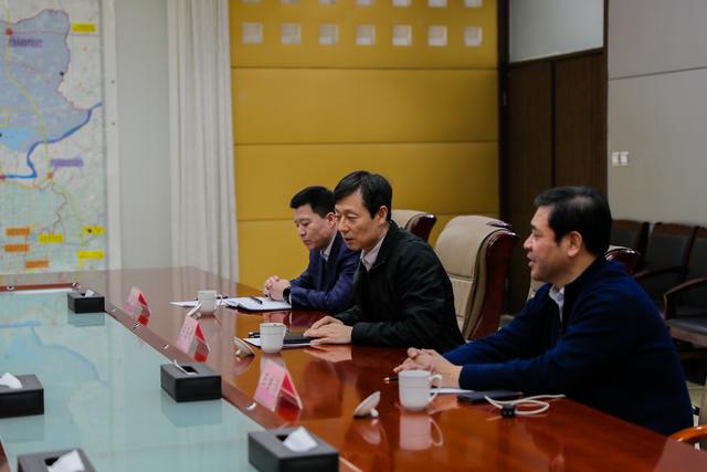 高新区党工委副书记、管委会常务副主任寇梅到济南新材料产业园区调研