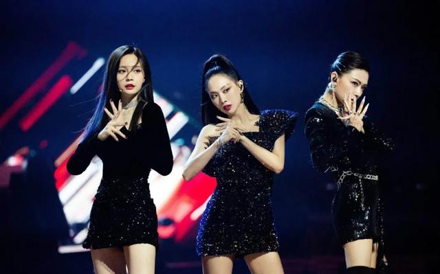 唯诺雅告诉你：肌肤紧致的状态，才是乘风破浪的自信