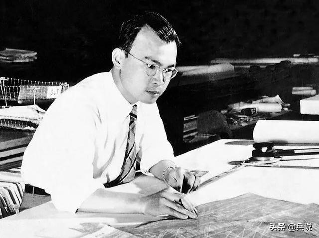 苏式飞机舱盖矮？设计师采集我军飞行员身材数