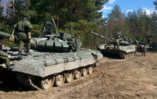 三名将领被重金收买，带上万名士兵叛逃，还顺走几百辆先进坦克