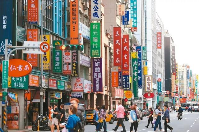 初九｜走趟台北街頭，彷彿走遍全中國