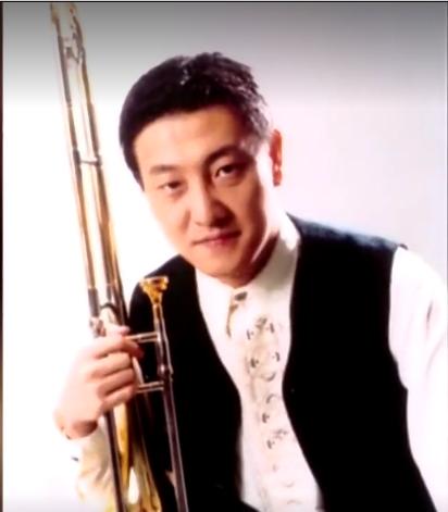 “歌坛鬼才”韩磊：妻子比他小16岁，“浪子”在婚姻中发生的巨变